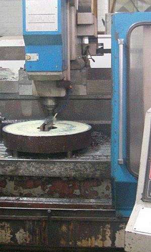 Centro de usinagem CNC Centro de usinagem CNC