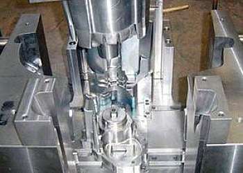 Confecção de moldes em zamac Confecção de moldes em zamac