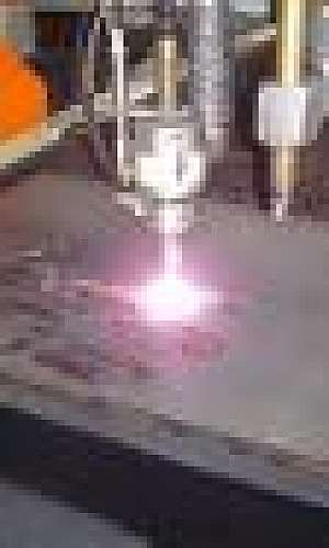 Manutenção em mesas CNC para corte Manutenção em mesas CNC para corte