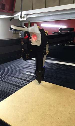 máquina de corte e gravação a laser preço máquina de corte e gravação a laser preço