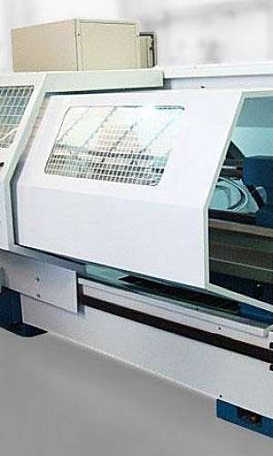 Máquina torno cnc