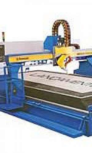 Mesa de corte CNC de 3 fontes Mesa de corte CNC de 3 fontes